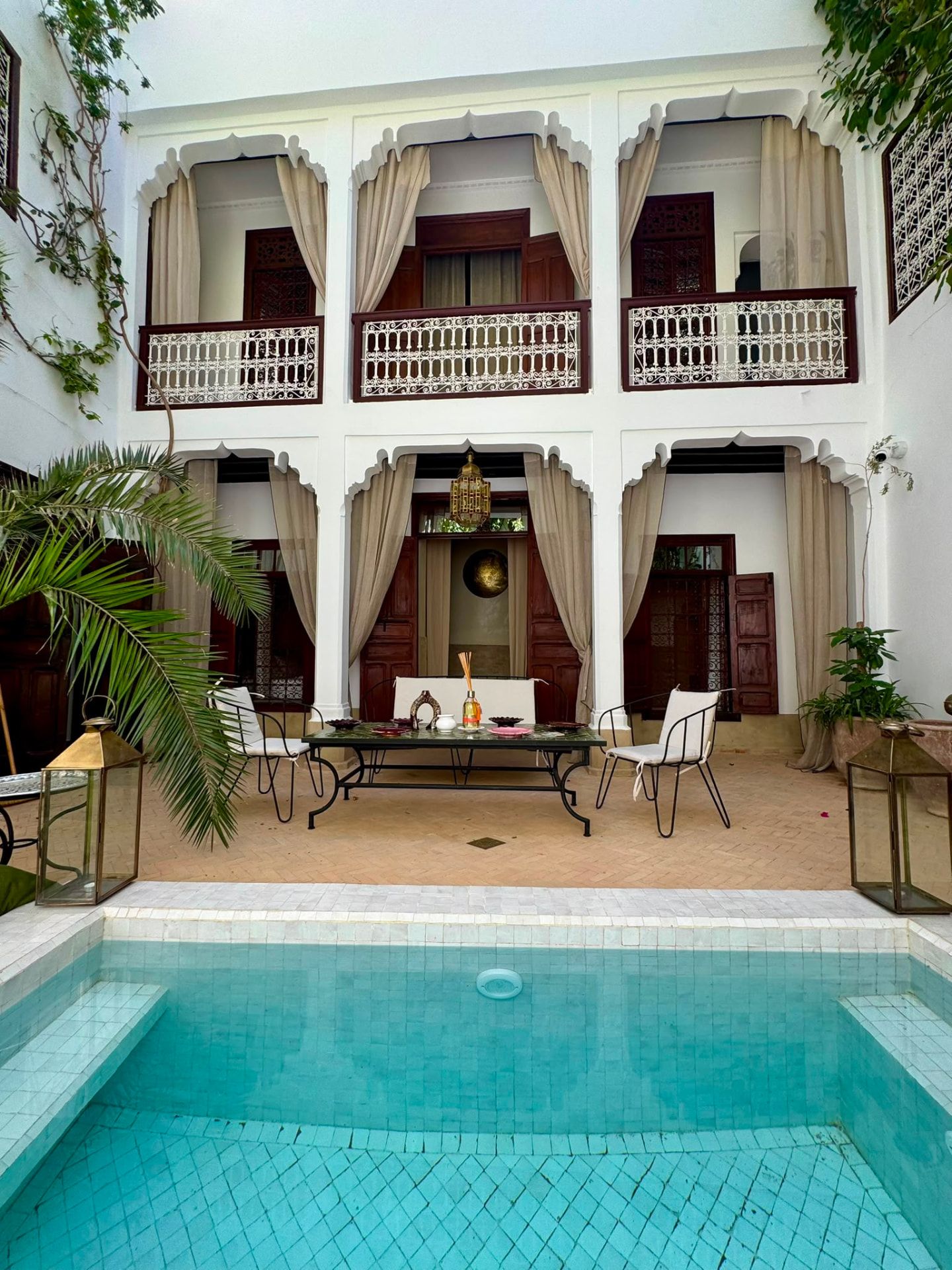 Piscine du patio du Riad Bibiya